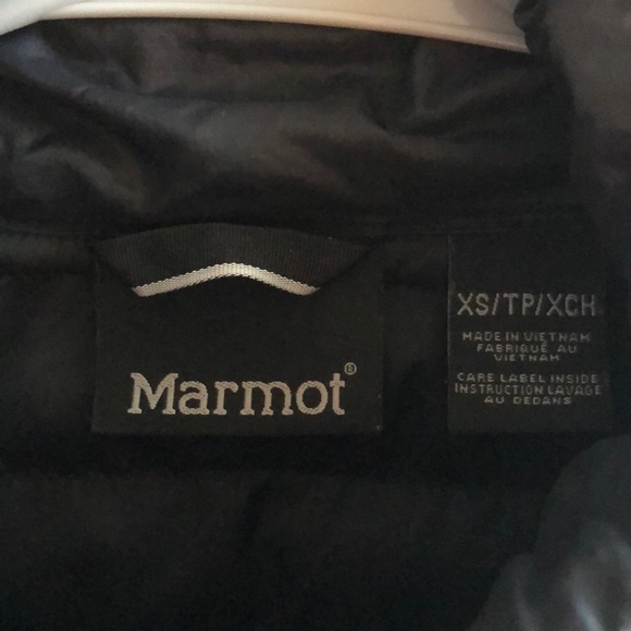 Marmot Women’s Jacket - Picture 2 of 3